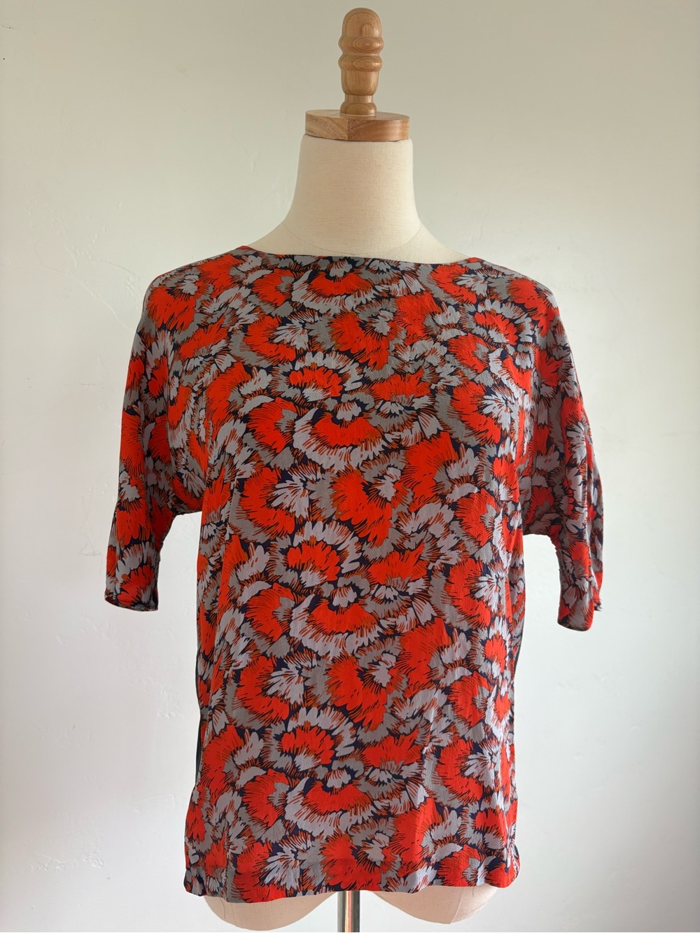 Eliot Women’s Orange Abstract Floral Crewneck Top